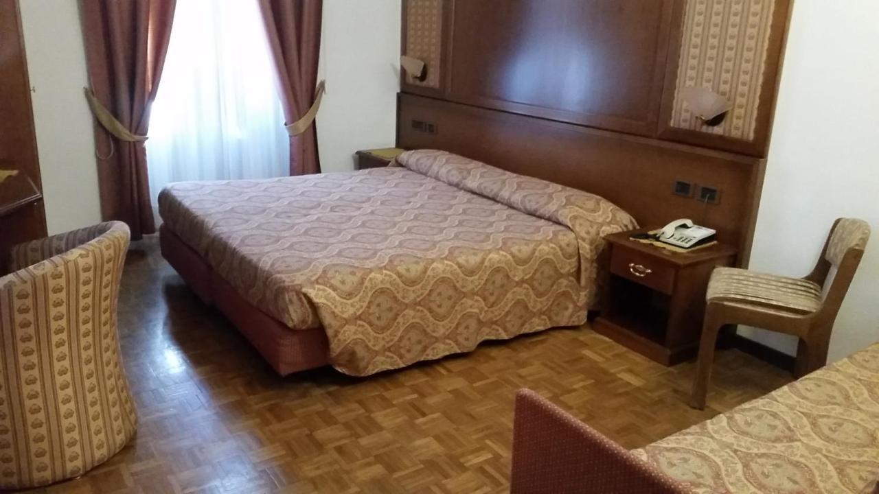 Hotel Carlone Брегуццо Экстерьер фото