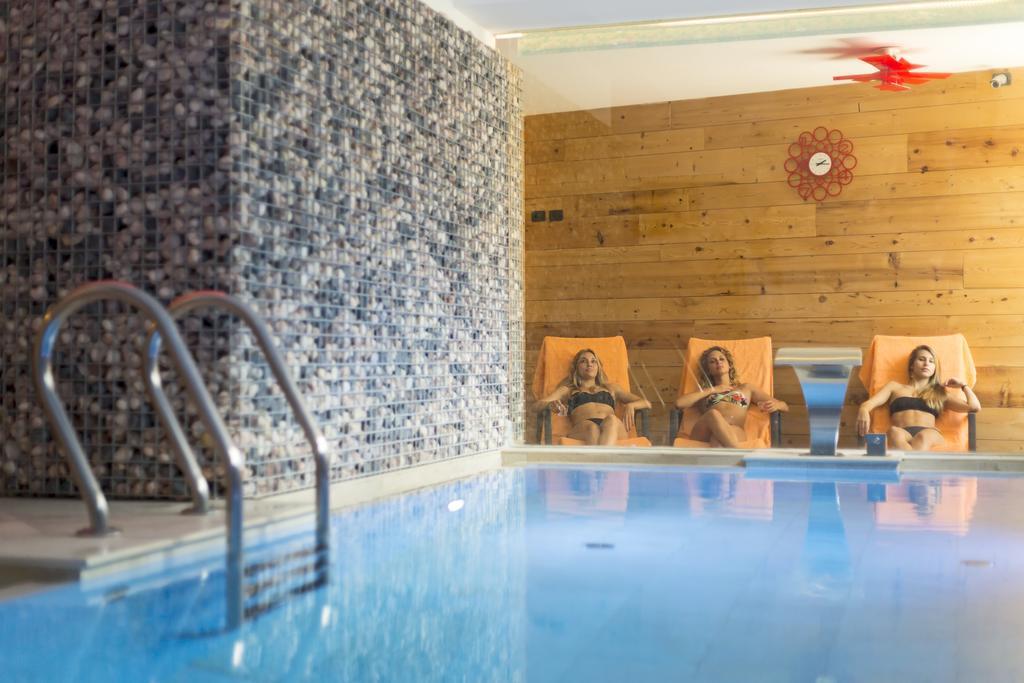 Hotel Carlone Брегуццо Экстерьер фото
